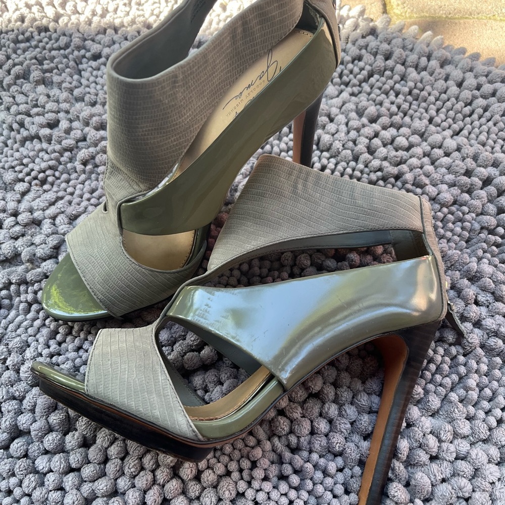 Badgley Mischka Green Gray Heels with Stiletto and Ankle Strap